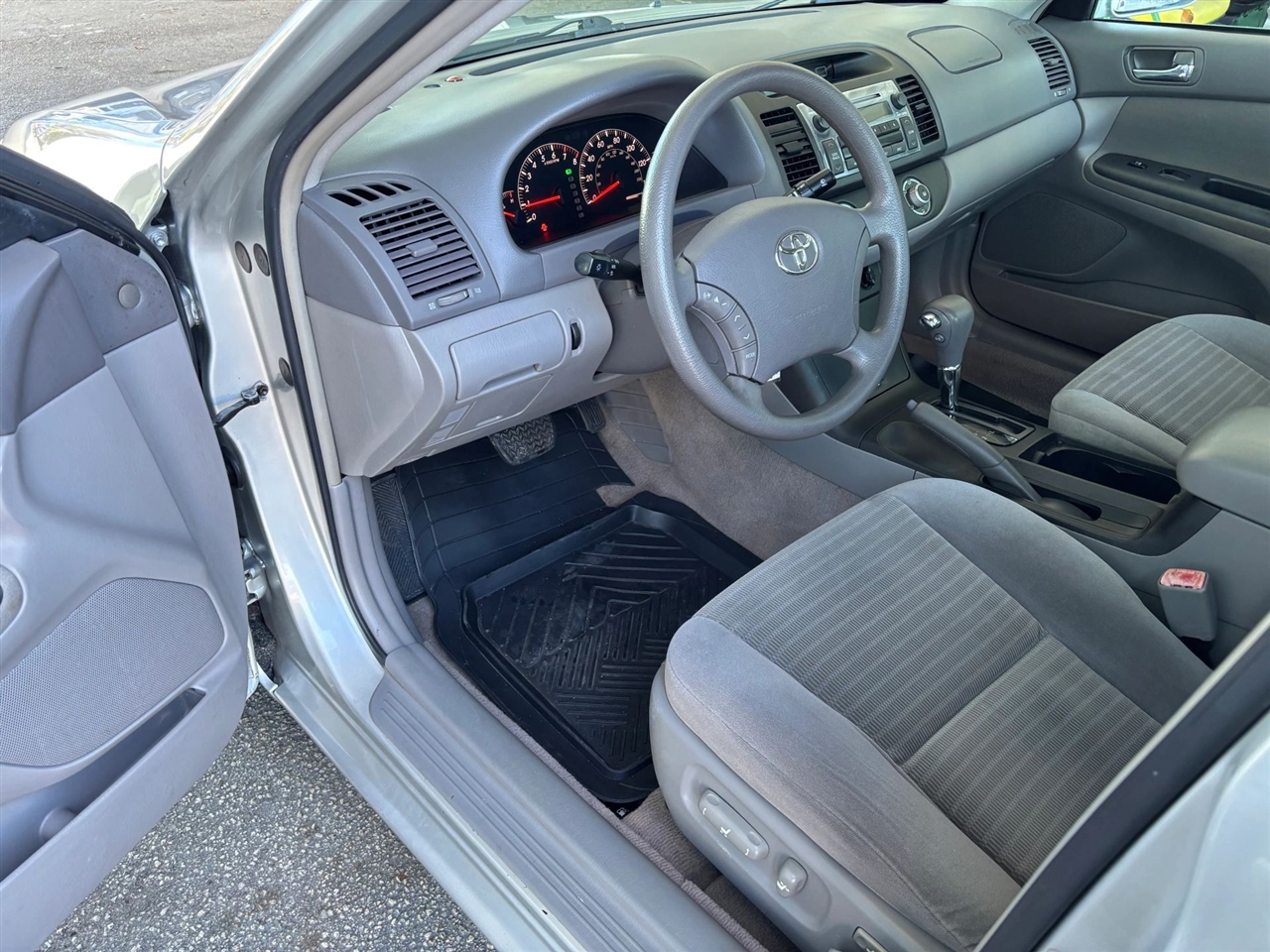 Toyota Camry LE 2006