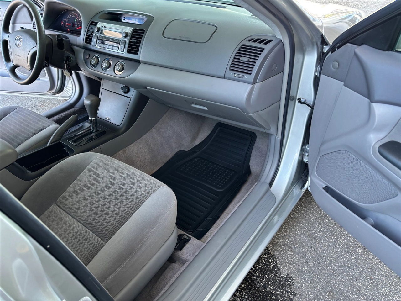 Toyota Camry LE 2006