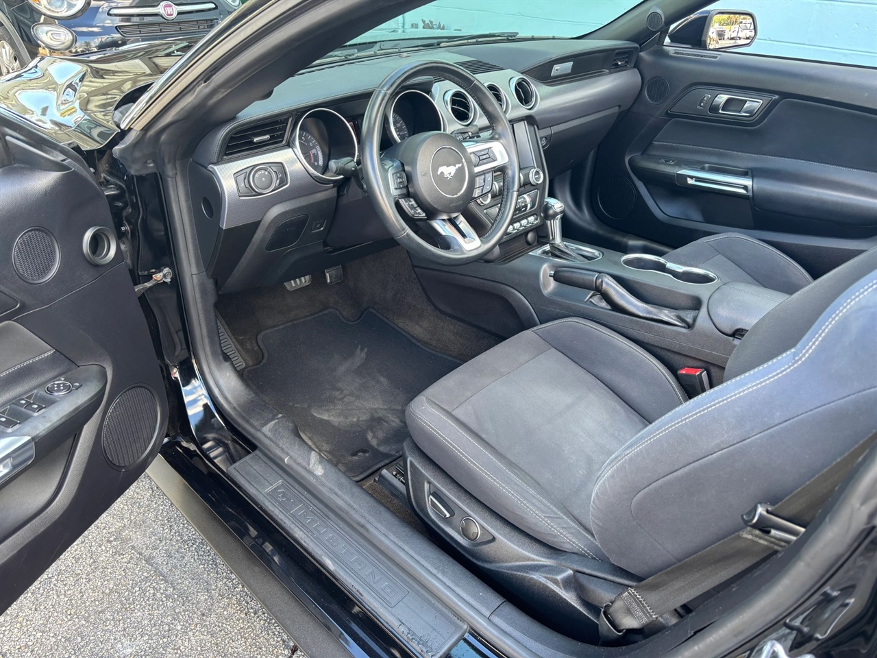 Ford Mustang EcoBoost Premium Convertible 2018