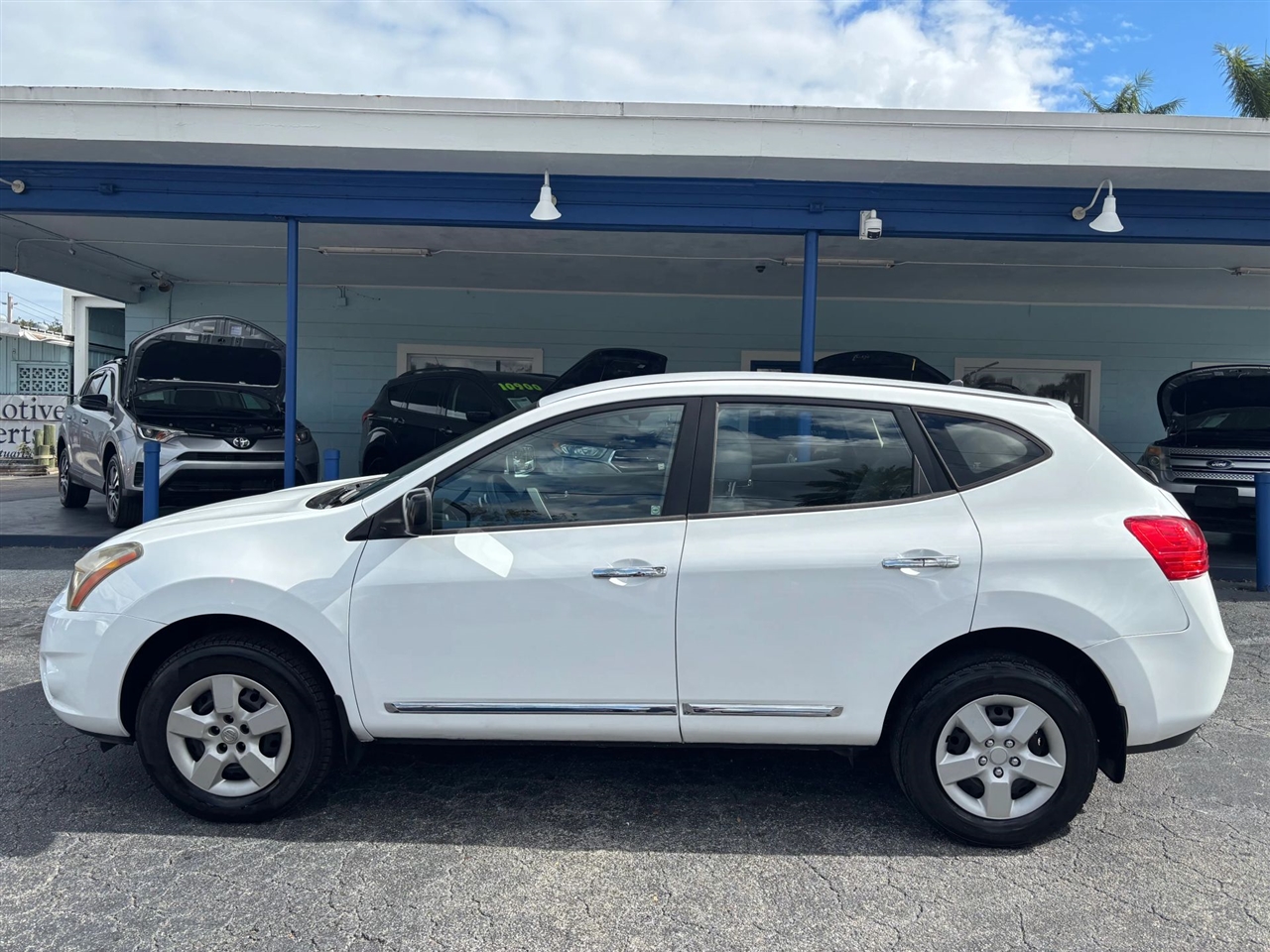 Nissan Rogue Select S 2WD 2014