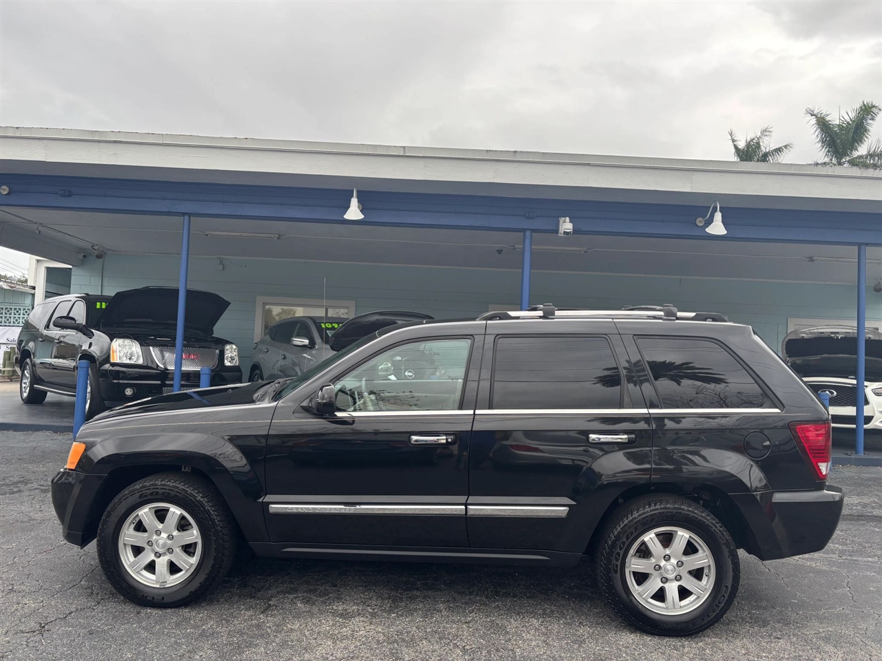 Jeep Grand Cherokee Limited 2WD 2010