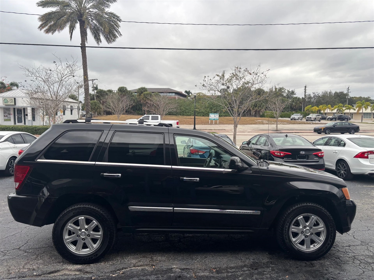 Jeep Grand Cherokee Limited 2WD 2010