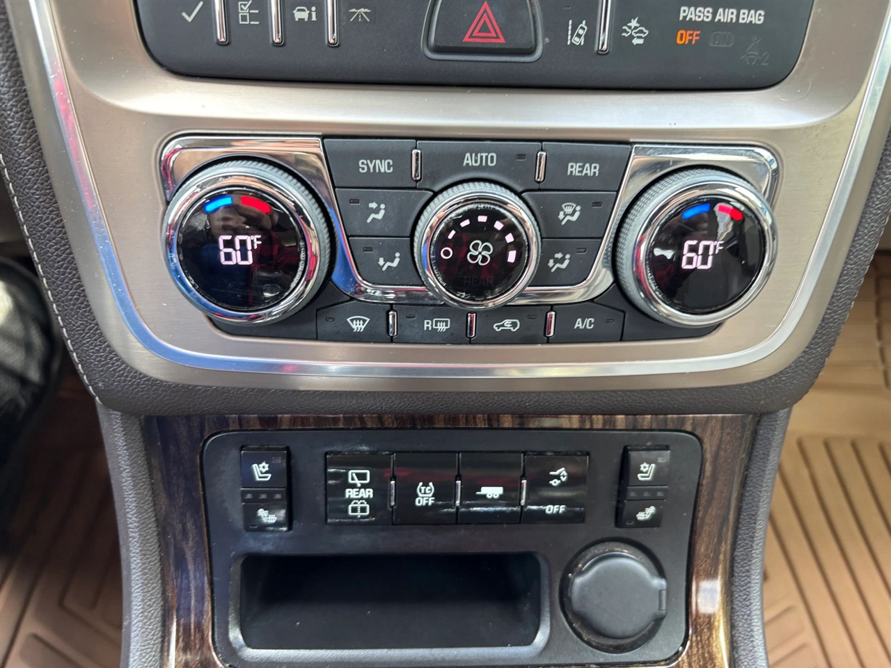 GMC Acadia Denali FWD 2014