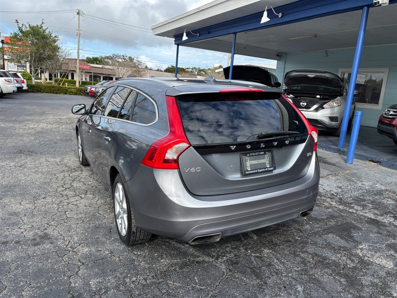 Volvo V60 T5 Premier FWD 2017