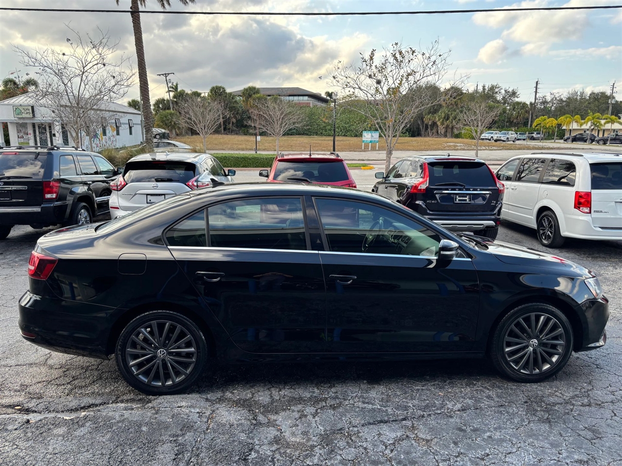 Volkswagen Jetta SEL 6A 2016