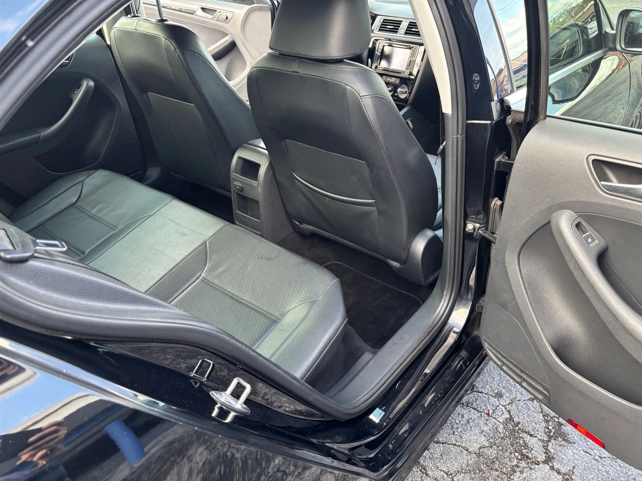 Volkswagen Jetta SEL 6A 2016