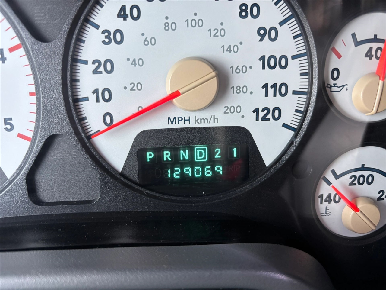 Dodge Ram 2500 ST Quad Cab 4WD 2007