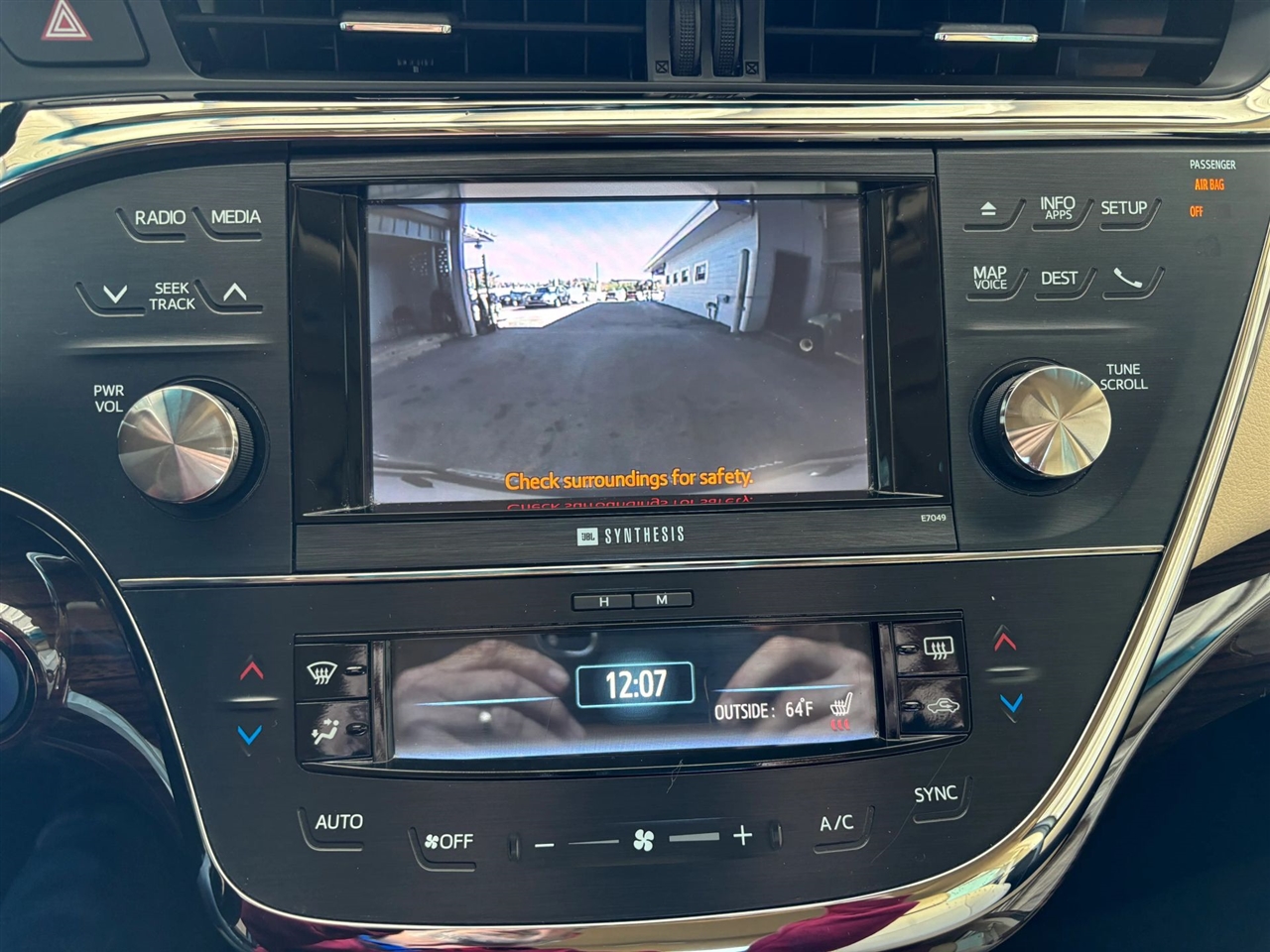 Toyota Avalon Hybrid Limited 2014