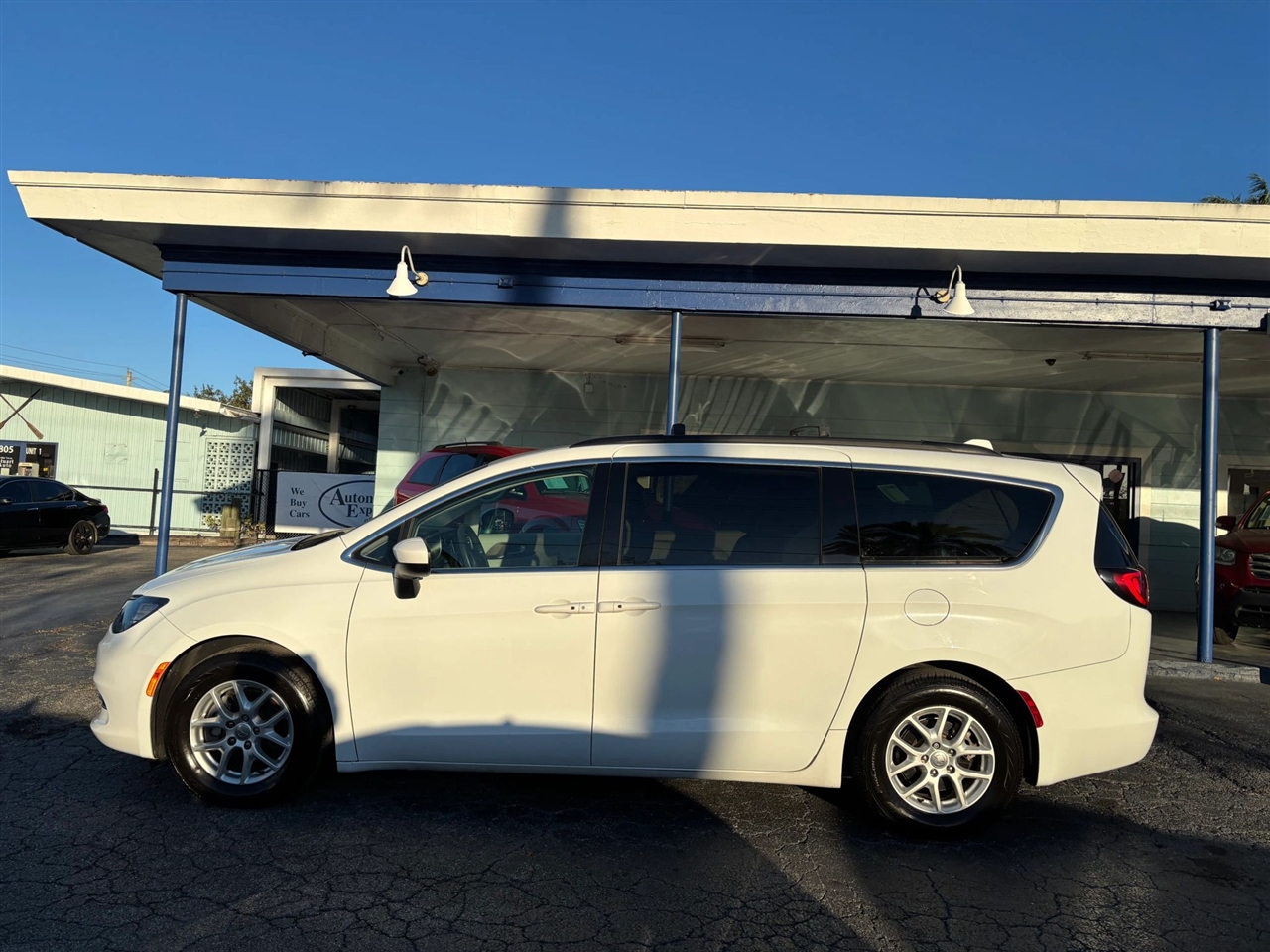Chrysler Pacifica Touring 2017