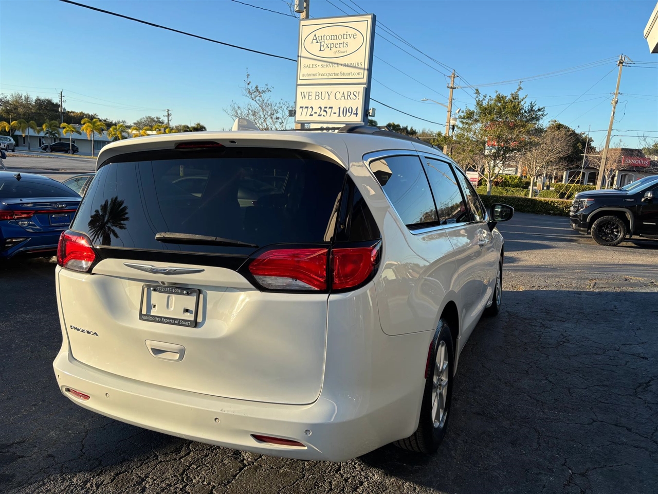 Chrysler Pacifica Touring 2017