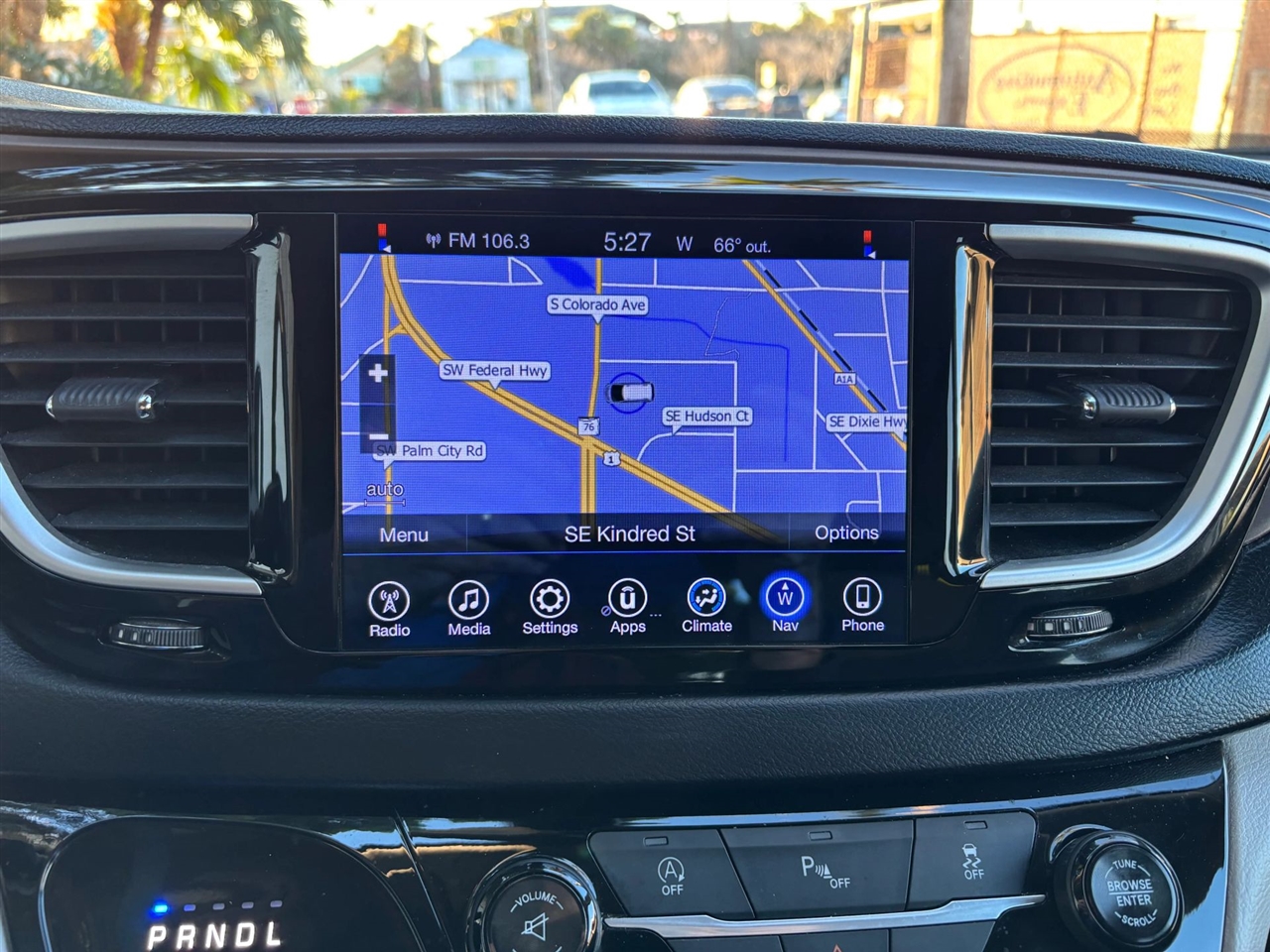 Chrysler Pacifica Touring 2017