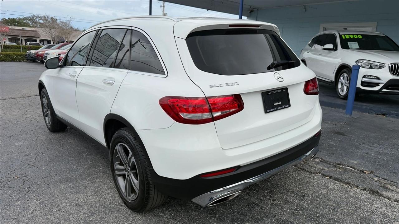 Mercedes-Benz GLC-Class GLC300 2019