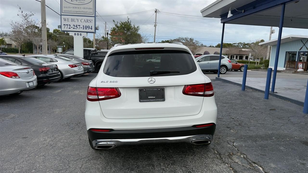 Mercedes-Benz GLC-Class GLC300 2019