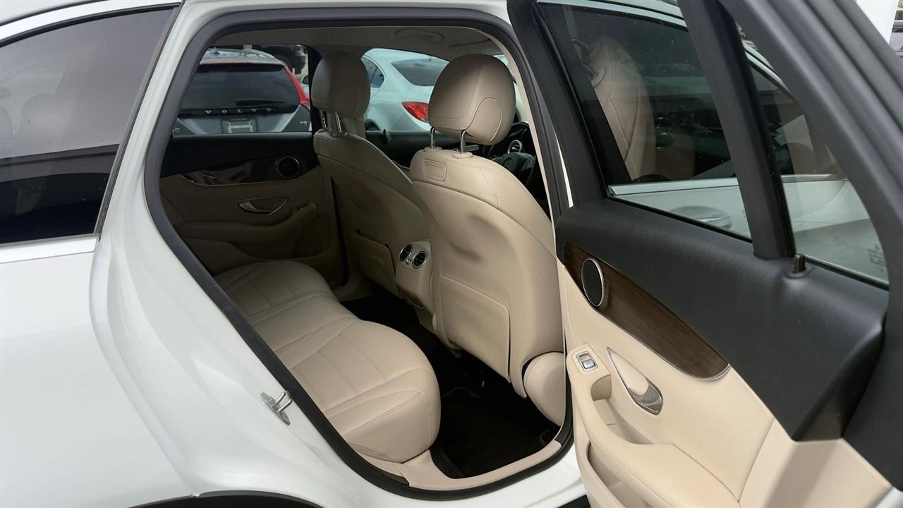 Mercedes-Benz GLC-Class GLC300 2019