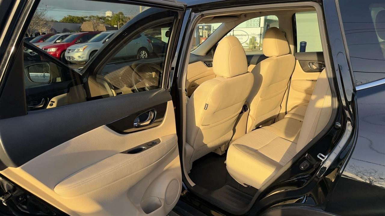 Nissan Rogue SV 2WD 2017