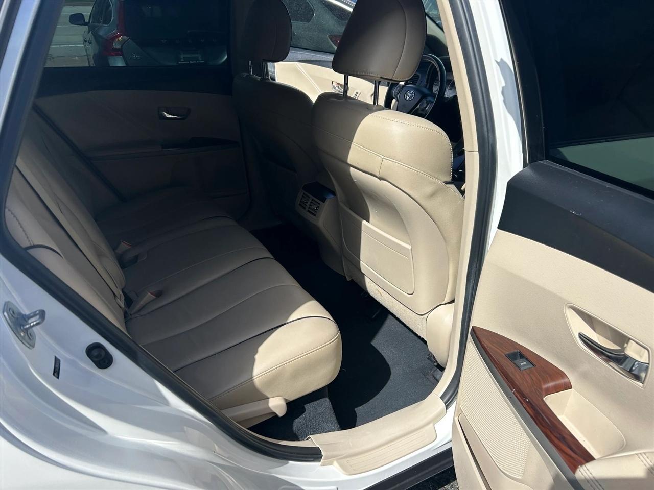 Toyota Venza XLE I4 AWD 2013