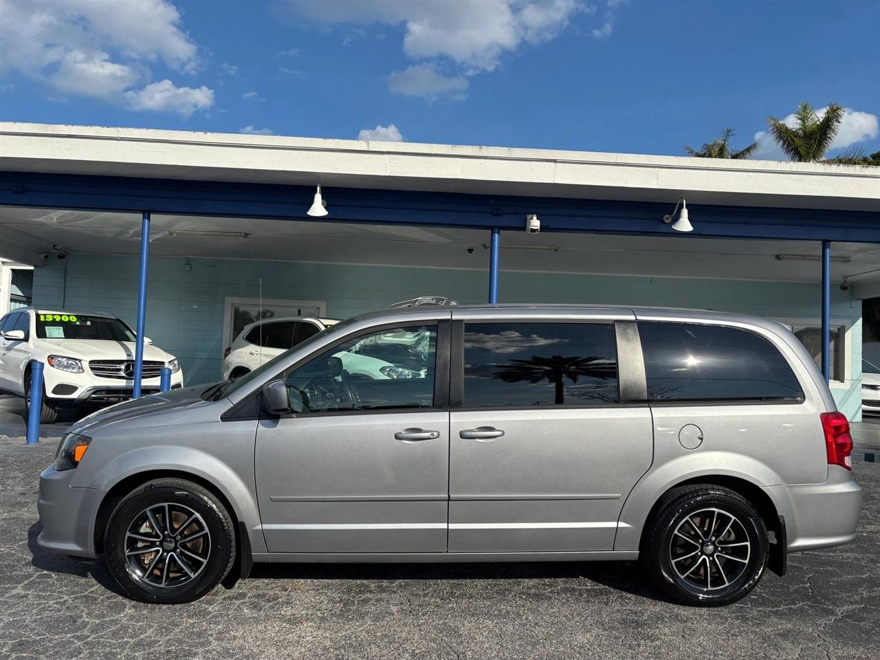 Dodge Grand Caravan SE 2015
