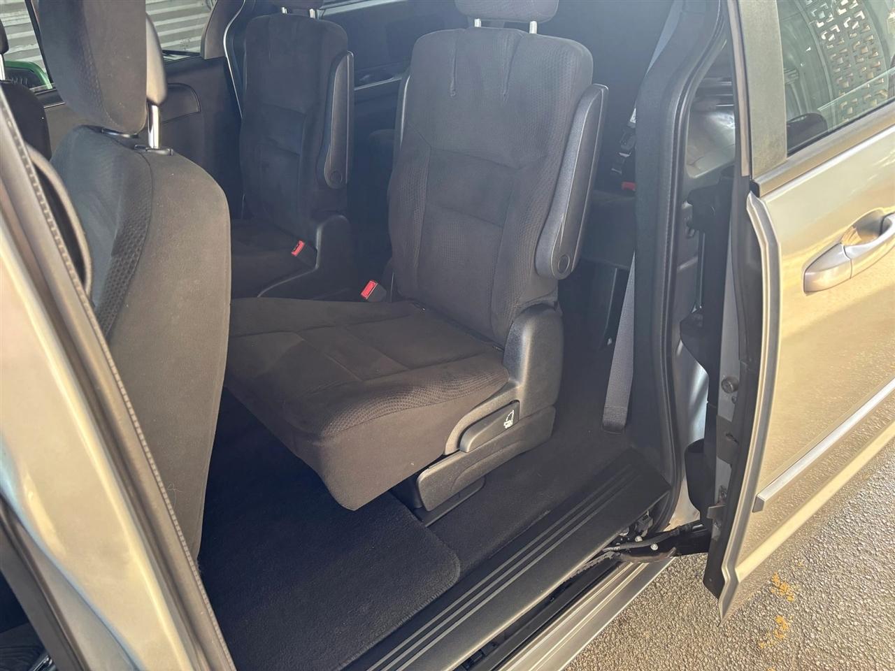 Dodge Grand Caravan SE 2015