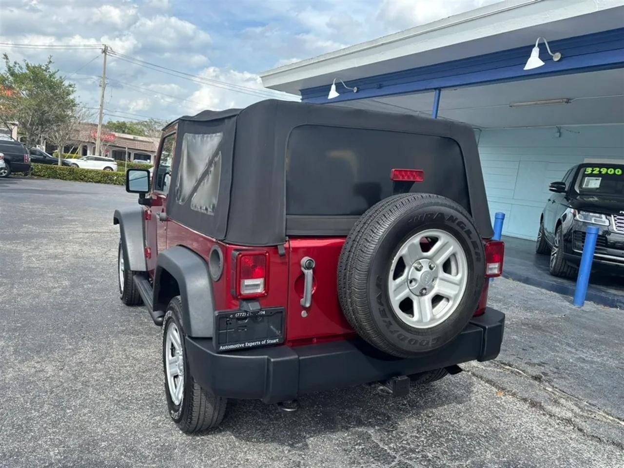 Jeep Wrangler Sport 4WD 2013