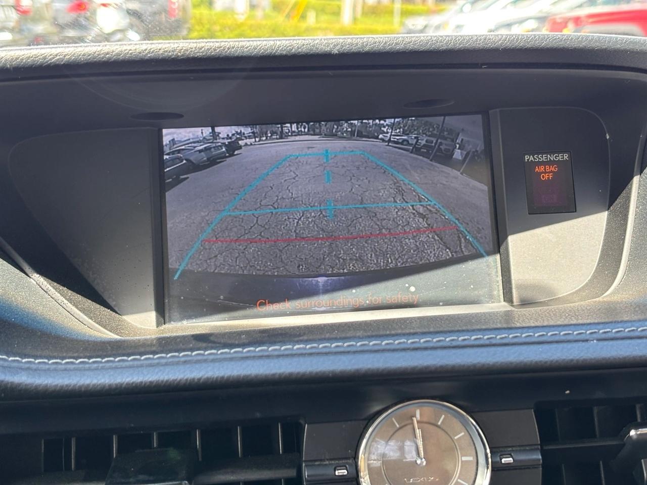 Lexus ES 350 Sedan 2013