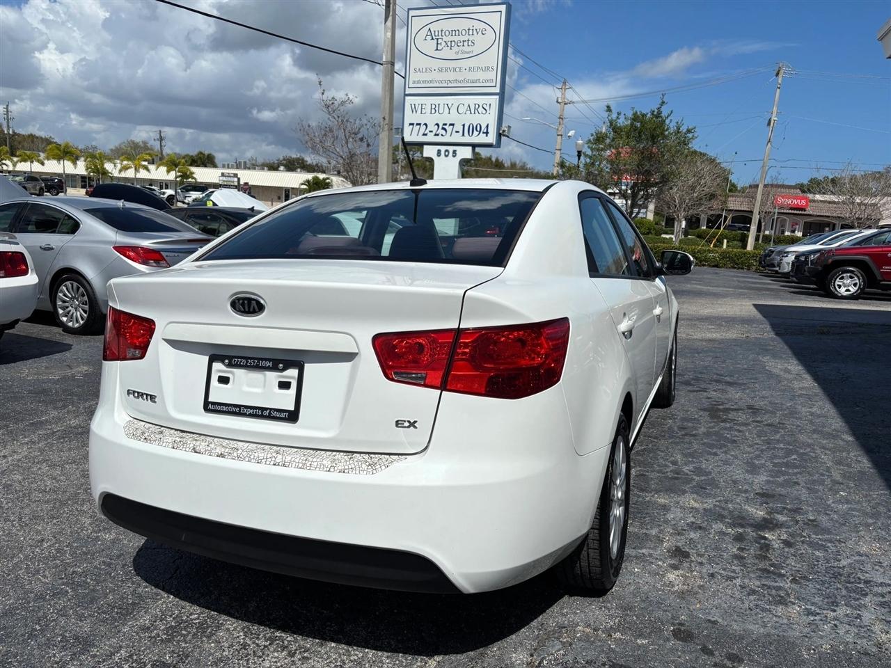 Kia Forte EX 2010