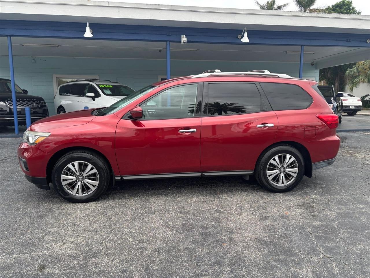 Nissan Pathfinder SV 2WD 2017