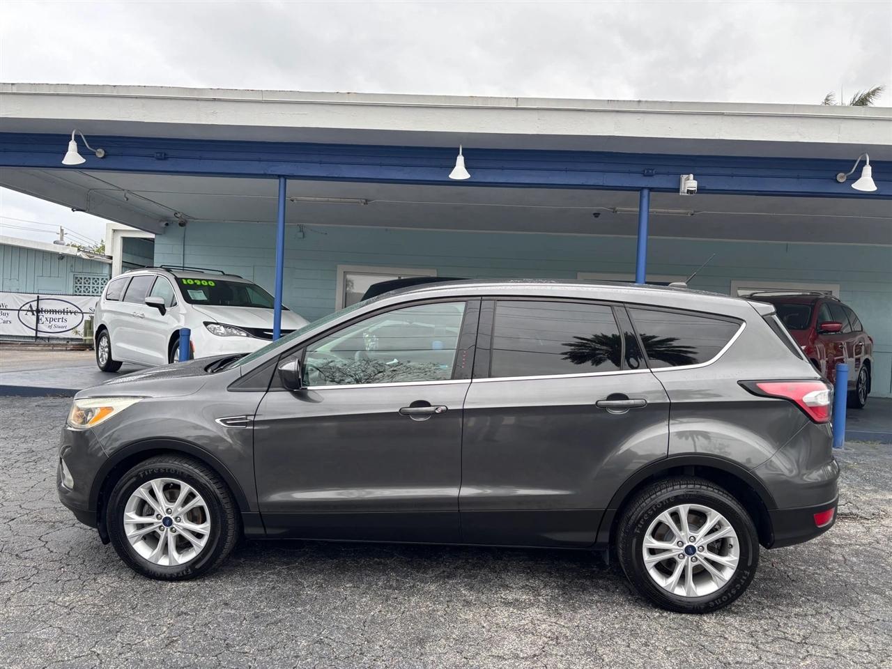 Ford Escape SE FWD 2017