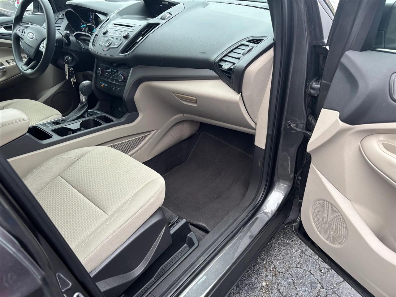 Ford Escape SE FWD 2017