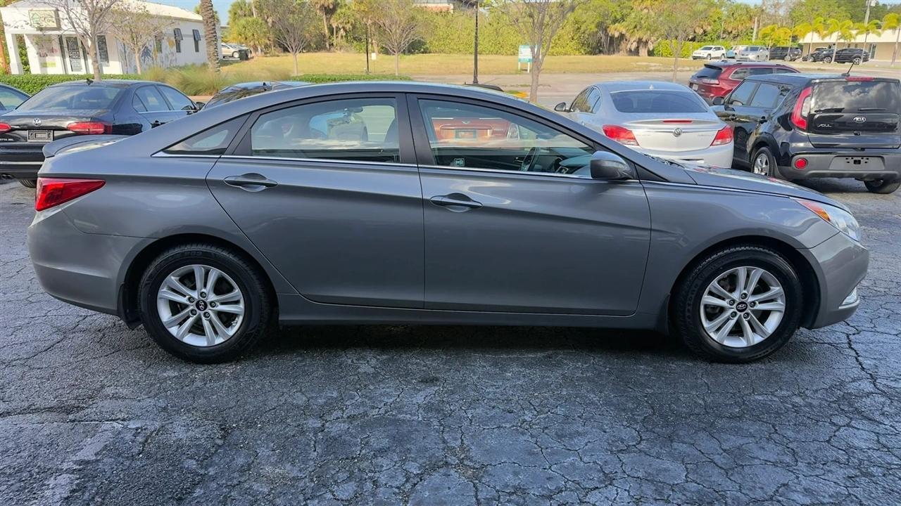 Hyundai Sonata GLS 2013