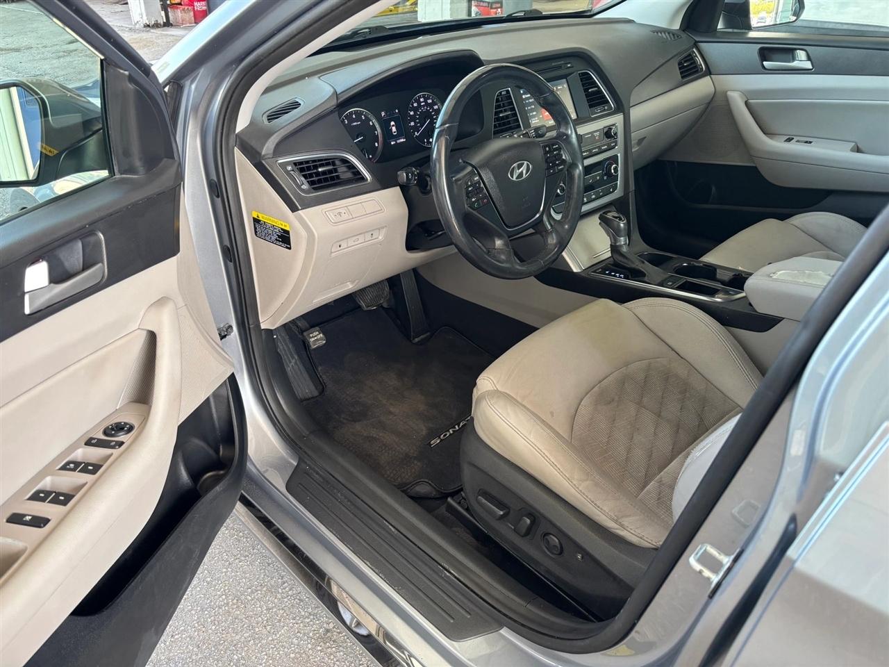 Hyundai Sonata  2016