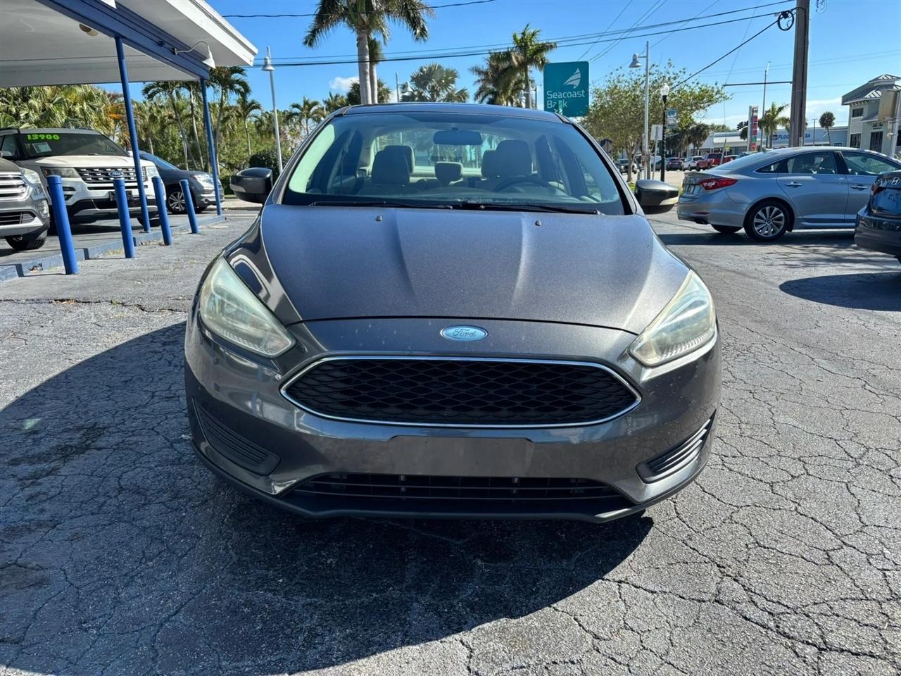 Ford Focus SE Sedan 2015