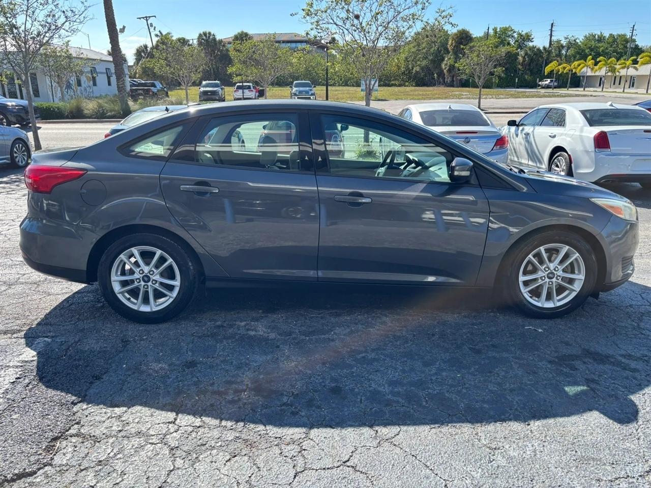 Ford Focus SE Sedan 2015