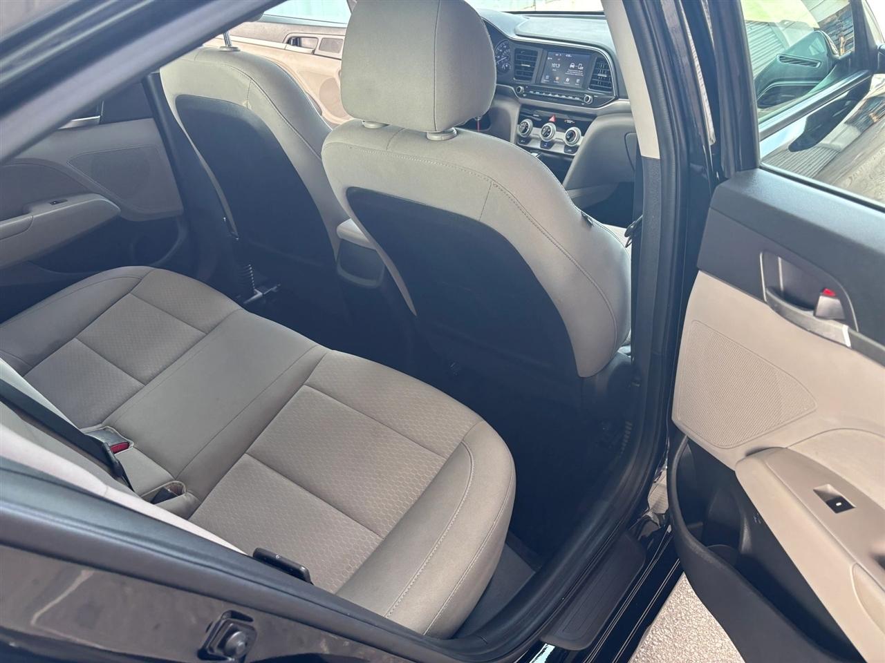 Hyundai Elantra Limited 2019