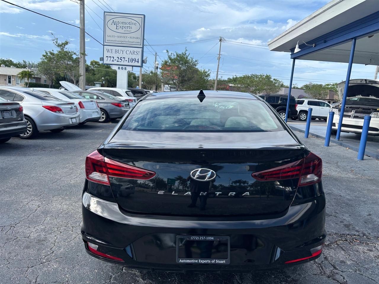 Hyundai Elantra Limited 2019