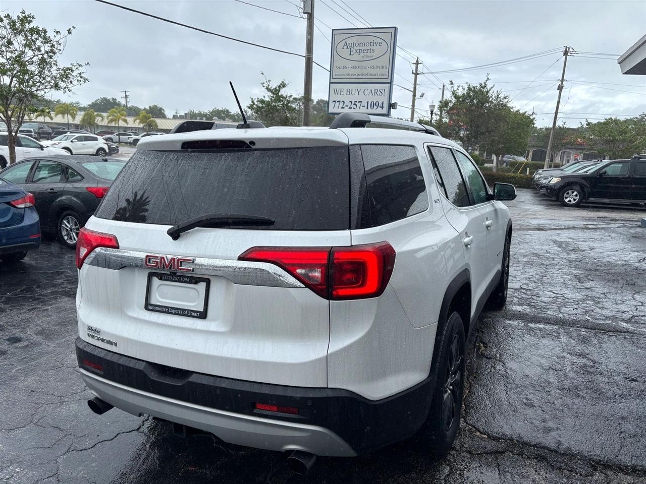 GMC Acadia SLT-1 FWD 2017