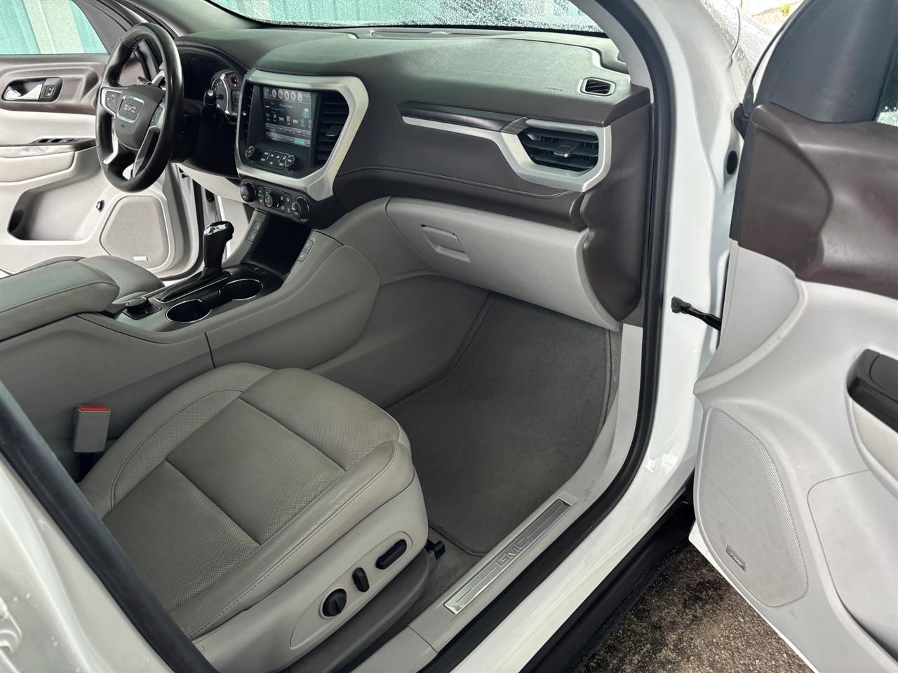 GMC Acadia SLT-1 FWD 2017