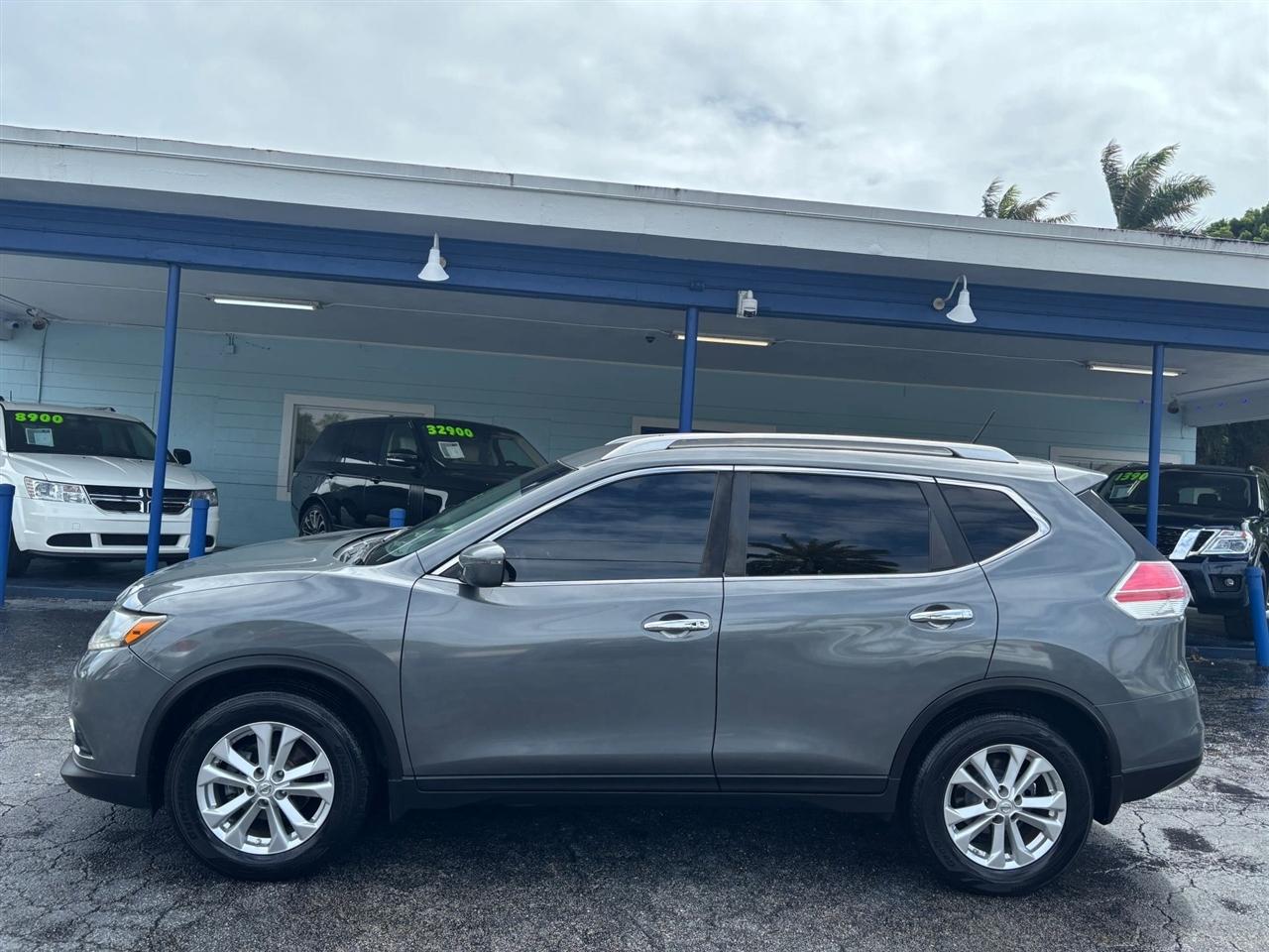 Nissan Rogue SV 2WD 2016