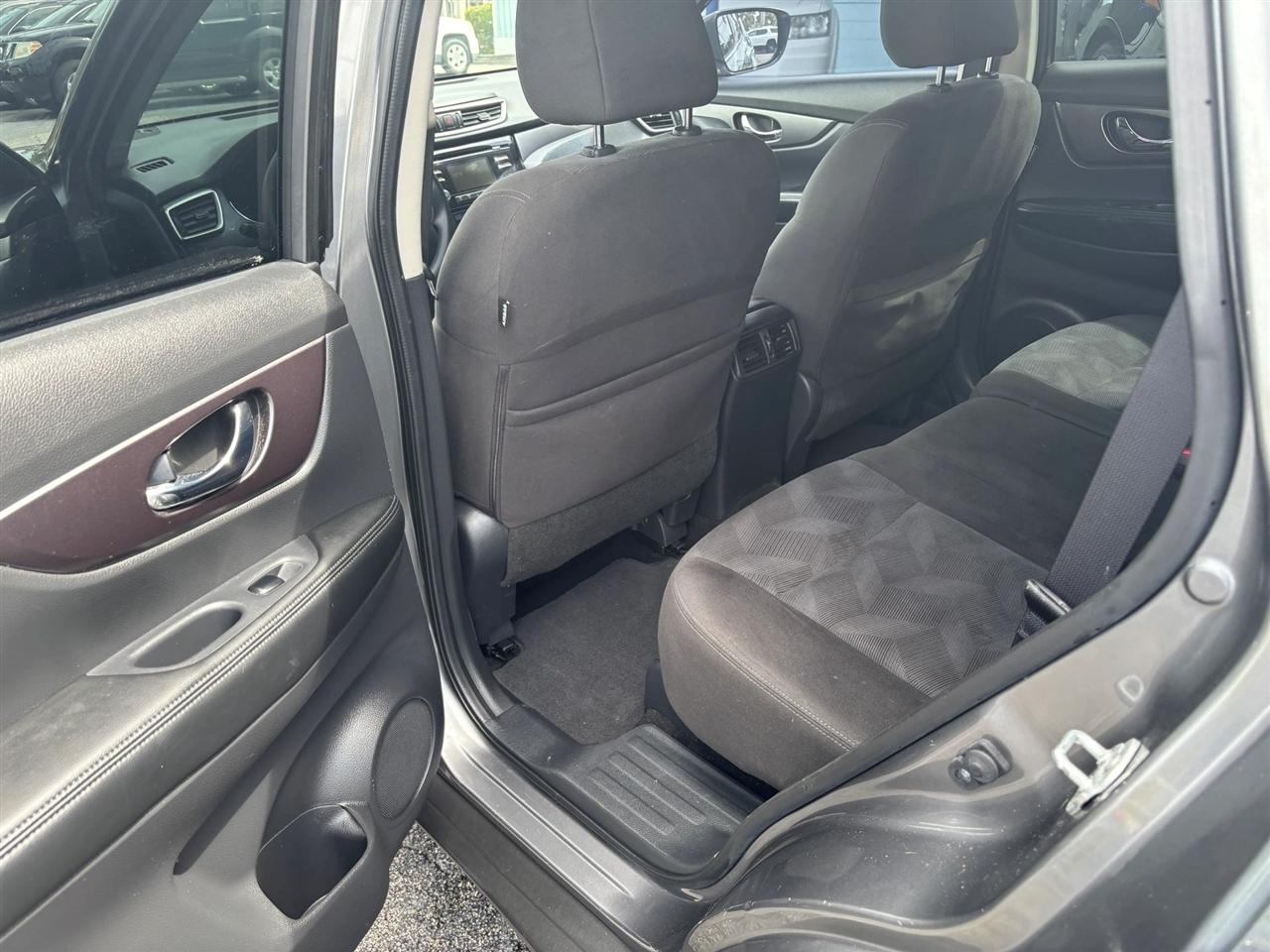 Nissan Rogue SV 2WD 2016