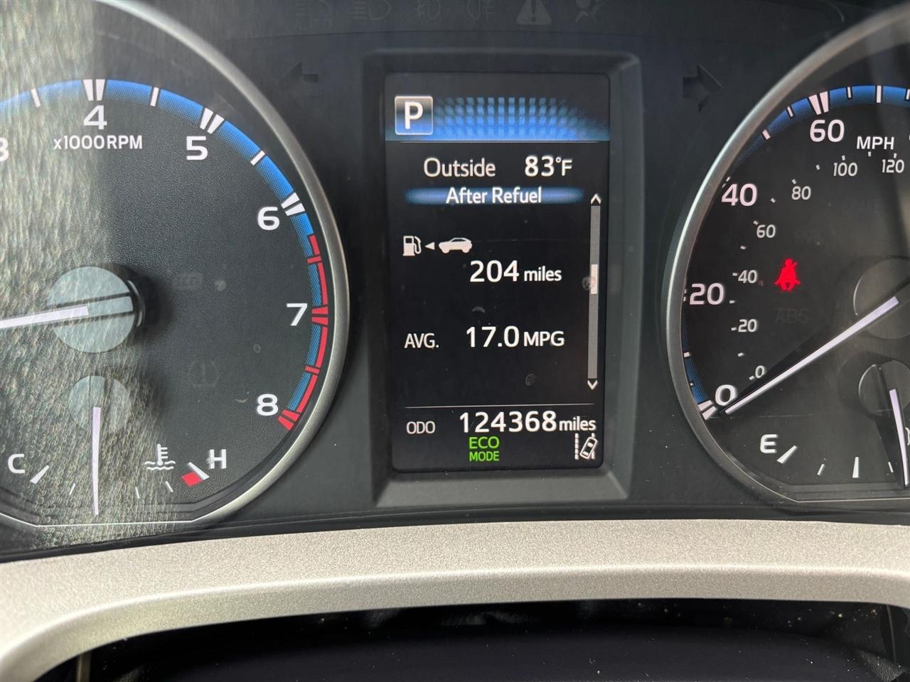 Toyota RAV4 LE FWD 2017