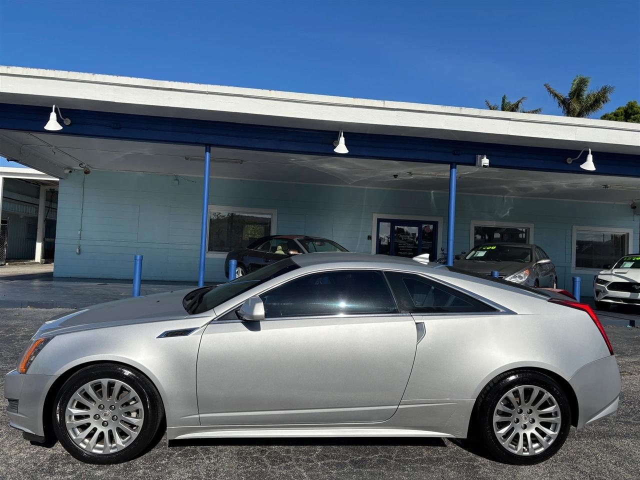 Cadillac CTS Base Coupe 2011