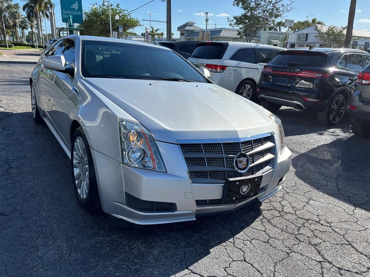 Cadillac CTS Base Coupe 2011
