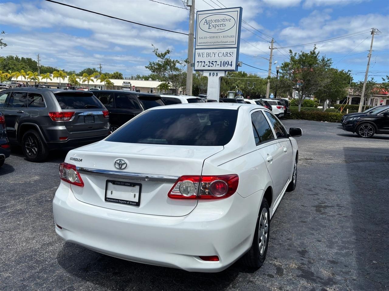 Toyota Corolla L 4-Speed AT 2013