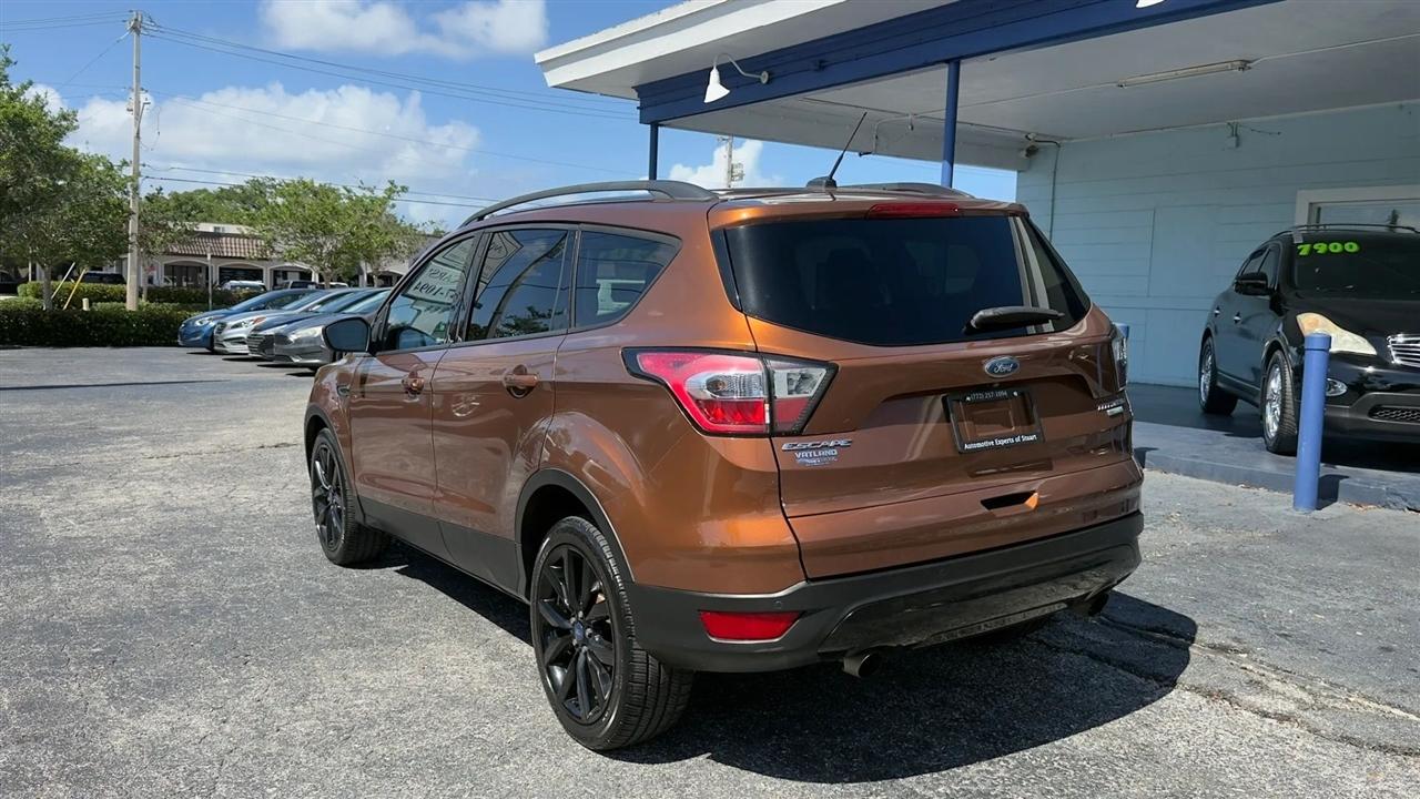 Ford Escape Titanium FWD 2017