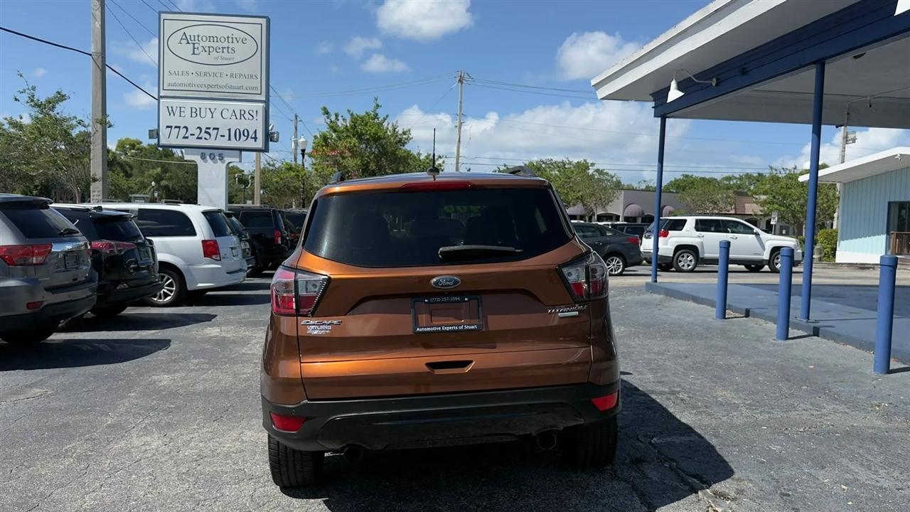 Ford Escape Titanium FWD 2017