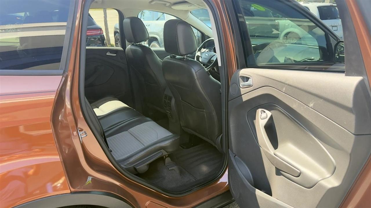 Ford Escape Titanium FWD 2017