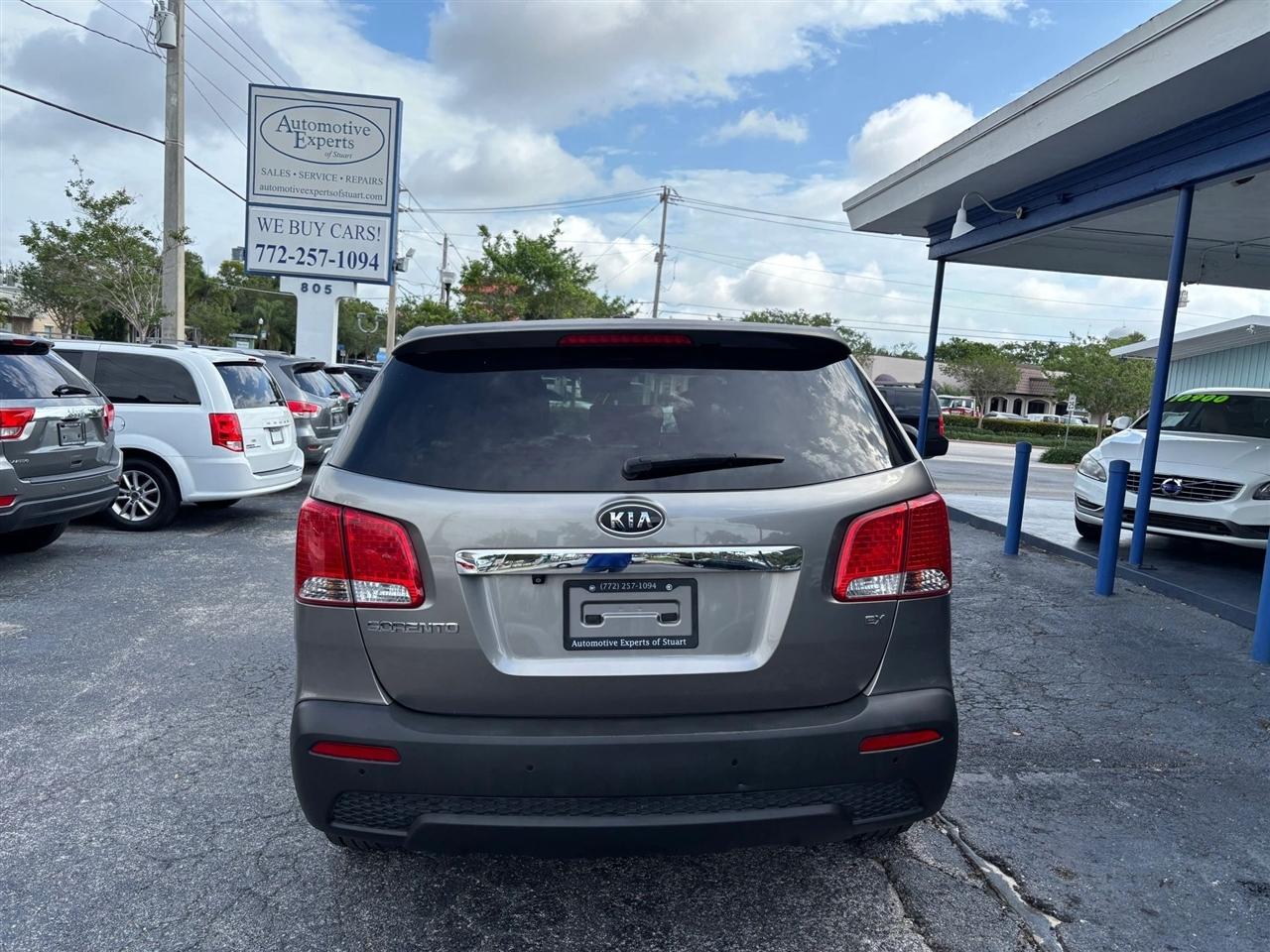 Kia Sorento EX 2WD 2011