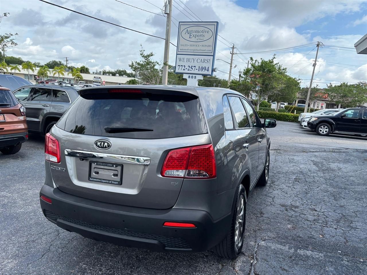 Kia Sorento EX 2WD 2011