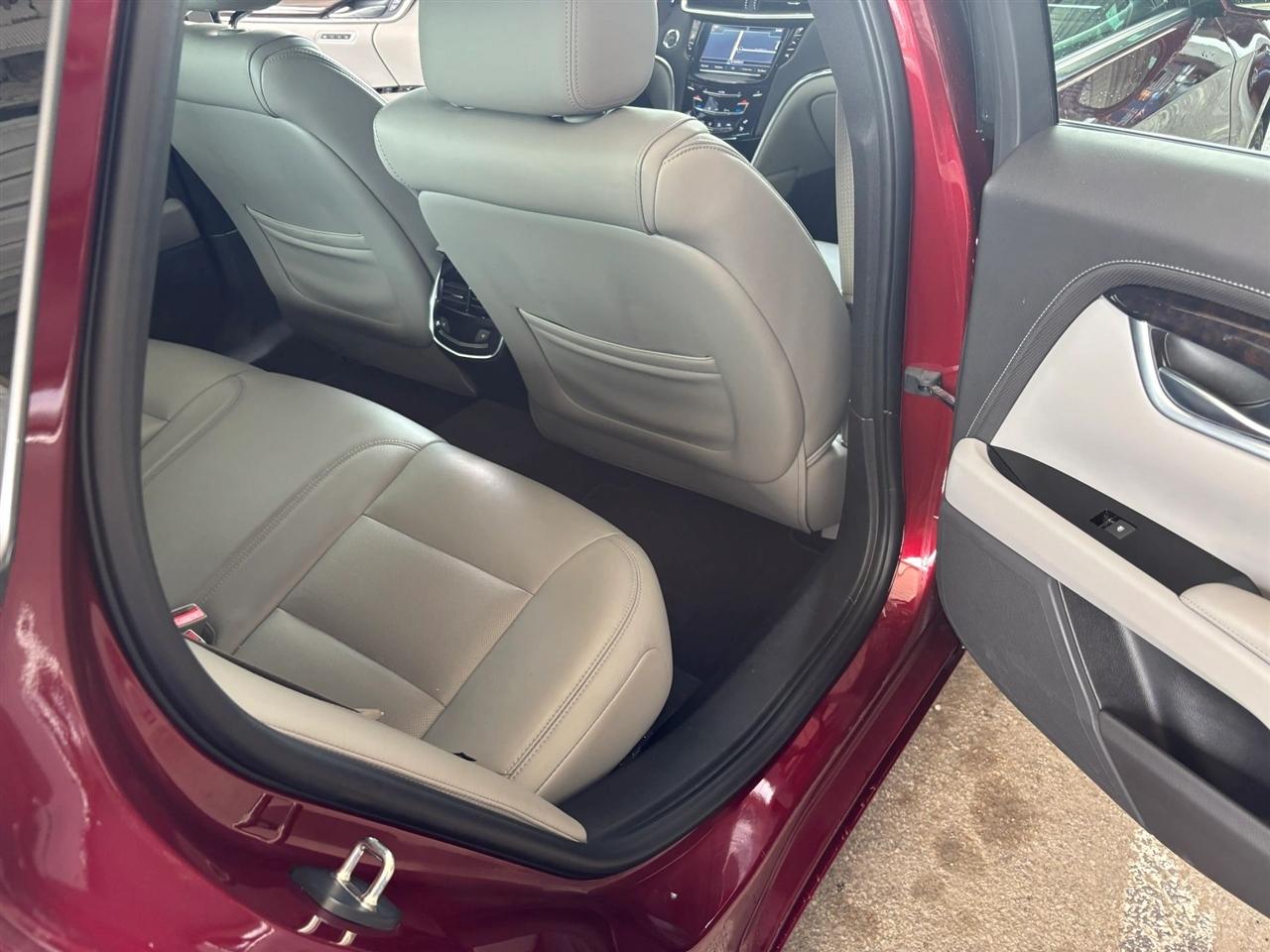 Cadillac XTS Luxury FWD 2016