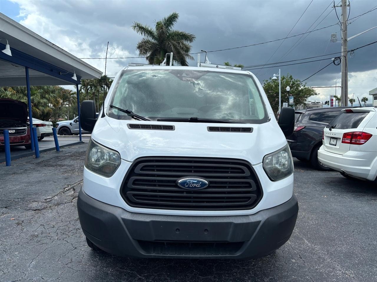 Ford Transit 250 Van Low Roof 60/40 Pass.130-in. WB 2015