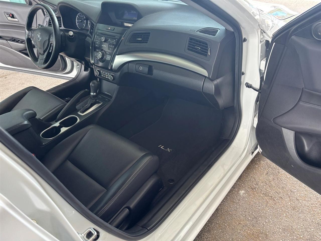 Acura ILX Tech 2.0L 4D Sedan 2018